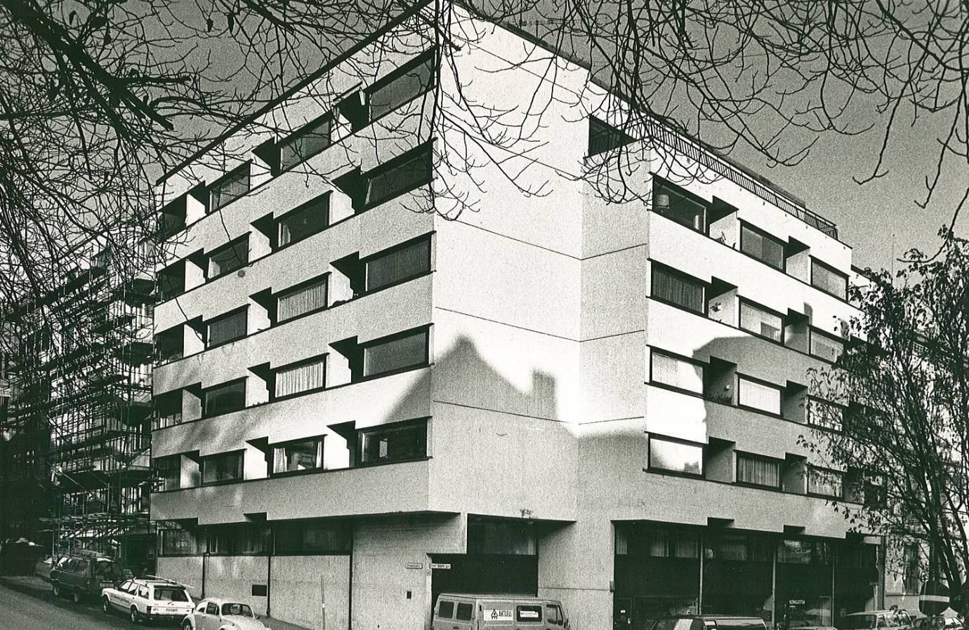 9bee05aa172932b6a26eab18cf7c3cd8460558eb